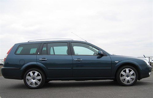 Ford Mon III Est 04 Side 700