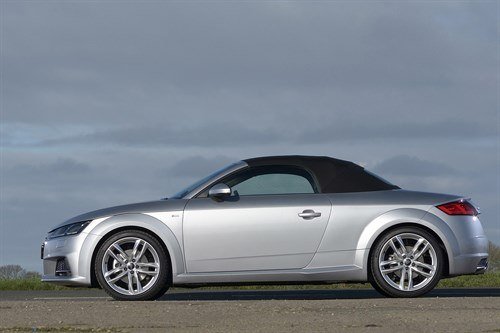 Audi TT Roadster 2015 Side Silver Top Up (1)