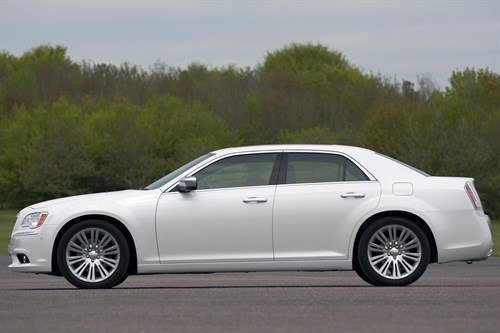 Chrysler 300C 2012 4 Side
