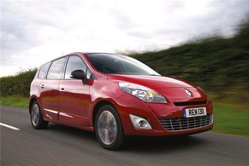 Renault -Grand -Scenic -(1)