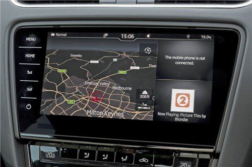 Skoda -Octavia -2017-satnav -screen