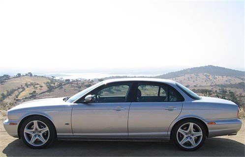 Jaguar XJ TDVi Side