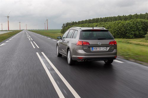 VW Golf VII Estate Action R34