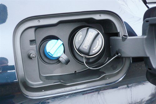 BMW G30 530d Ad Blue Filler