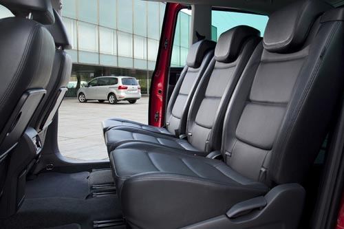 SEAT Alhambra II Red 5 Centre Row