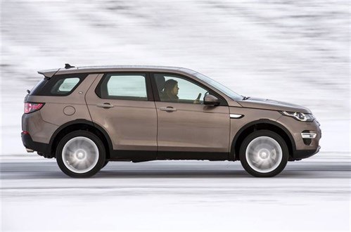 LR Discovery Sport Side