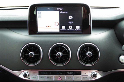 KIA Stinger 2018 Satnav 1