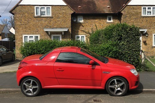 Vauxhall Tigra 2009 Side Red