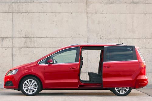 SEAT Alhambra II Red 2 Side 700 (2)