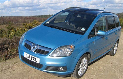 Vaux Zafira B 06 F34 700