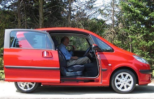 Peug 1007 Side Open 700