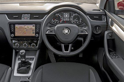 Skoda Octavia 2017 Dash Showing Handbrake