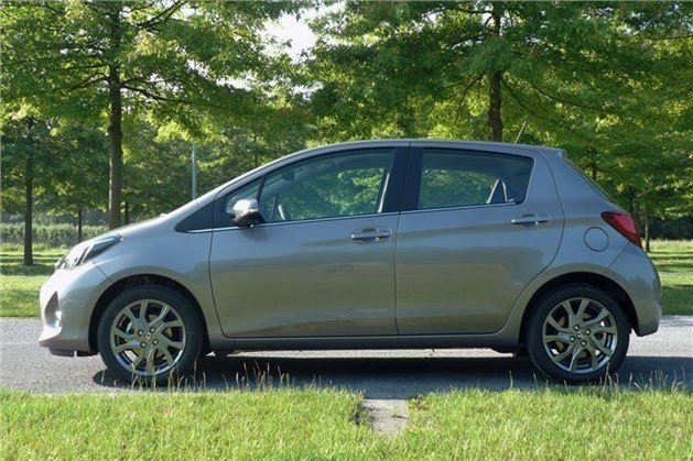 Toyota Yaris 2014 Side