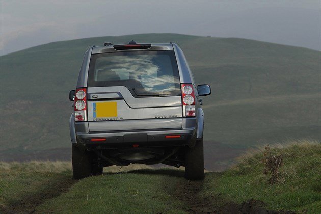 Land Rover Disco 4 2012 Rear Retouched