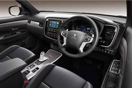 03_mitsubishi _outlander