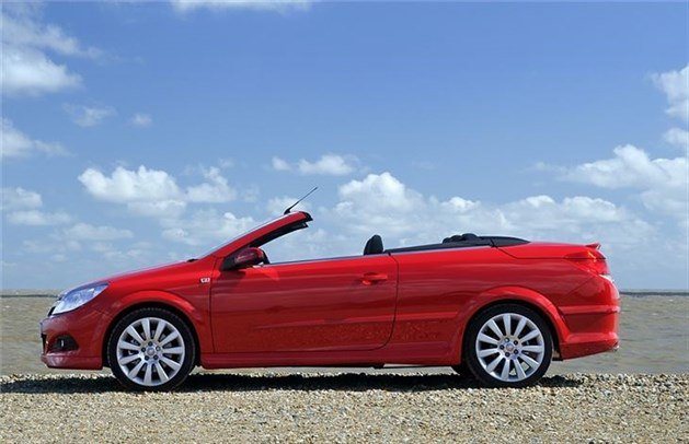 Vauxhall Astra Twintop Top Down Side