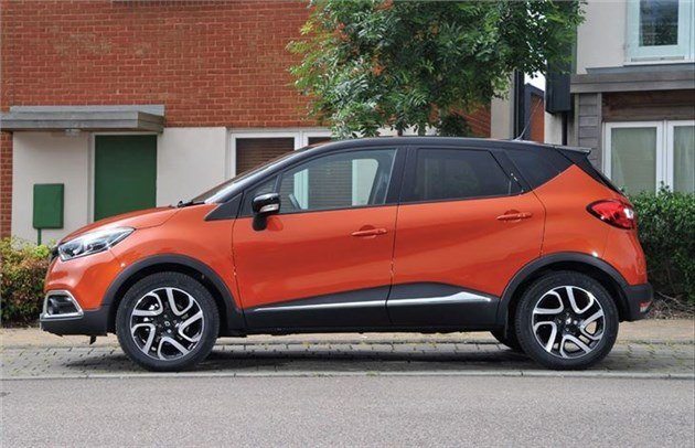 Renault Captur Orange Side
