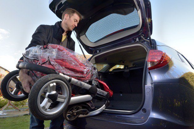 Honda Civic Tourer Loading Hatchback