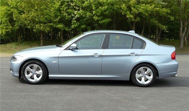 BMW 3-Series E90 Side