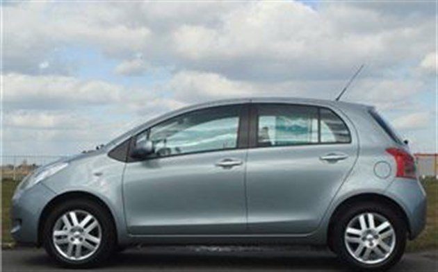 Toyota Yaris 1.3TR 2008 Side