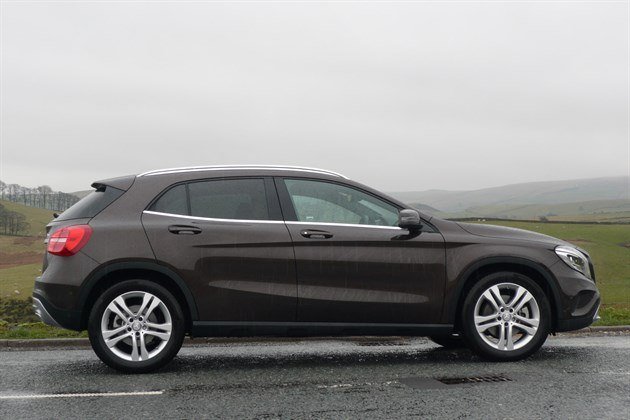 Mercedes GLA 250 Side
