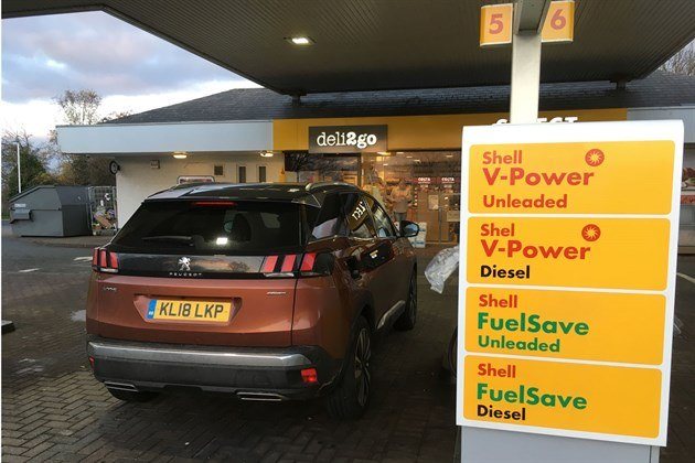 Peugeot 3008 LT 2019 Rear V-Power