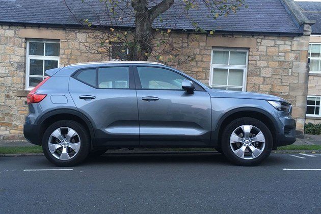 Volvo XC40 D3 2018 Side Grey Standard