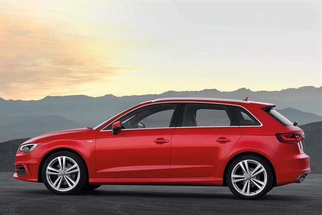 Audi A3 Sportback 2013 B Side