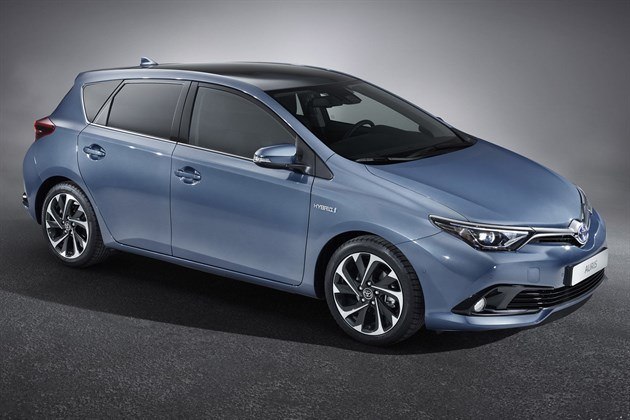 Toyota Auris Hybrid 2015 F34