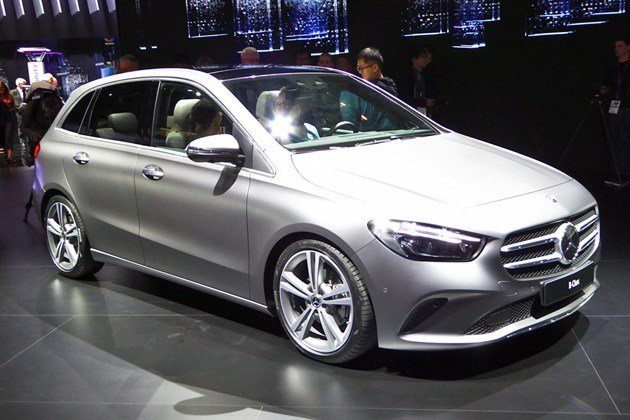 MB B-Class 2019 F34 Paris 2018 (2)