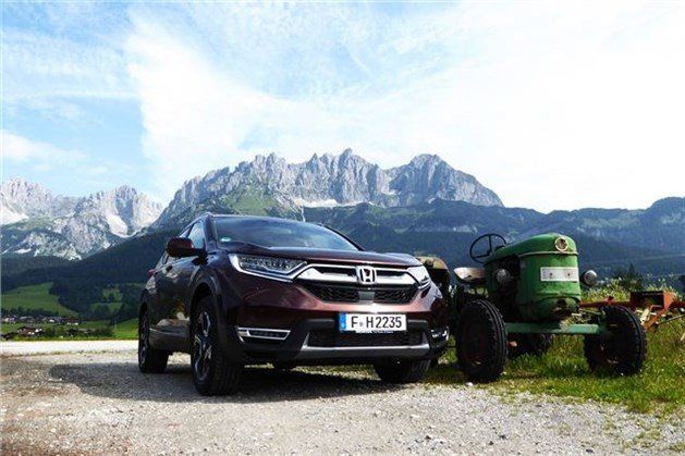 Honda CR-V 2018 7-seat With Tractor