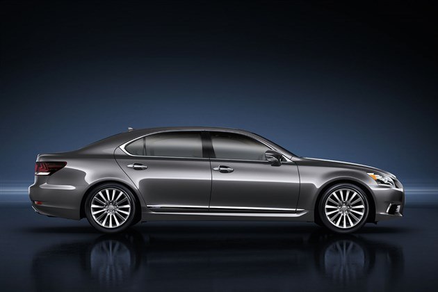 Lexus LS600h L 2013 Side
