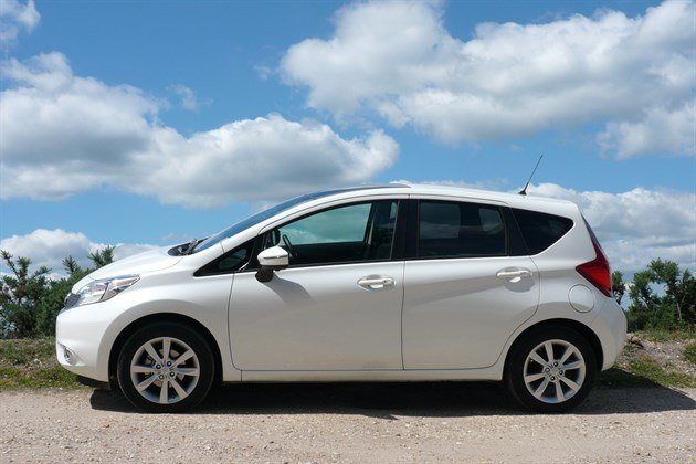 Nissan Note 2014 T Side (2)