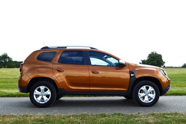 Dacia Duster 2018 Side Driveway