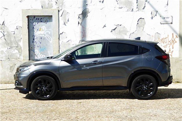Honda HR-V Sport Side Peeling Stucco