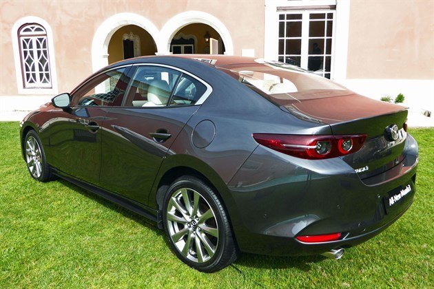 Mazda 3 2019 Sedan R34 Grey (3)