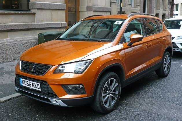 SEAT Ateca Orange F34 Street