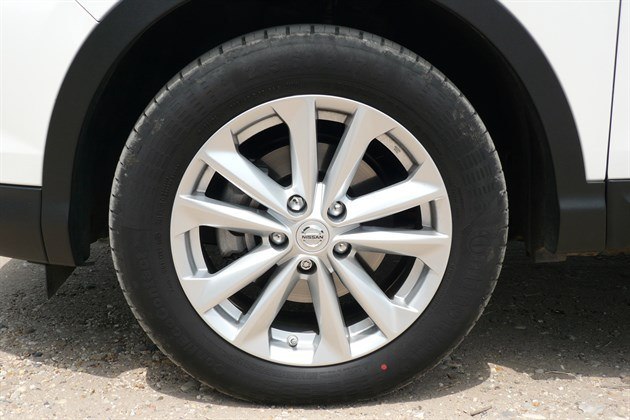 Nissan Qashqai 2014 T Wheel