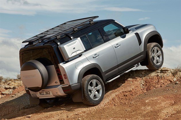 Land -Rover -Defender -(3)