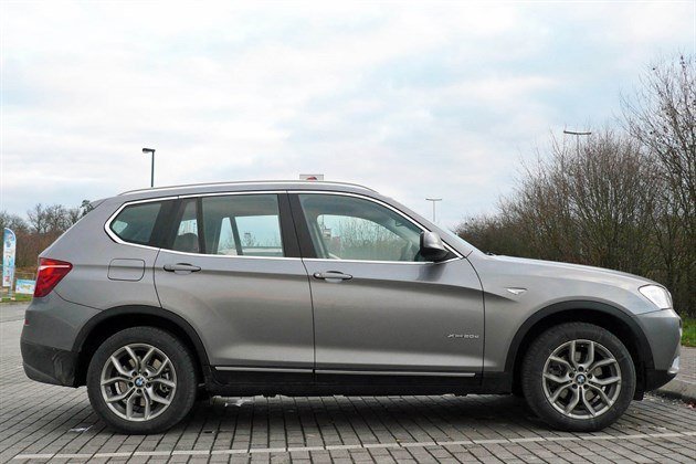 BMW F25 X3 T Side 700