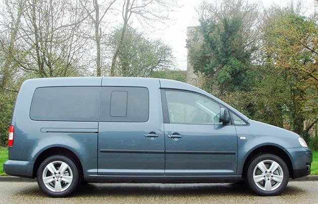 VW Caddy Life T Side 700 (1)