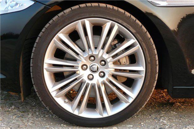 Jaguar XJL 20 Inch Wheel With 275:35 Tyre