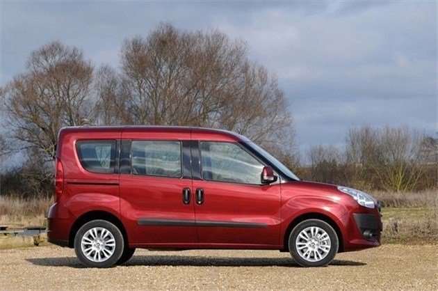 FIAT Doblo Family 2010 