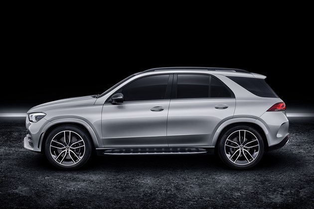 MB GLE 2015 Side