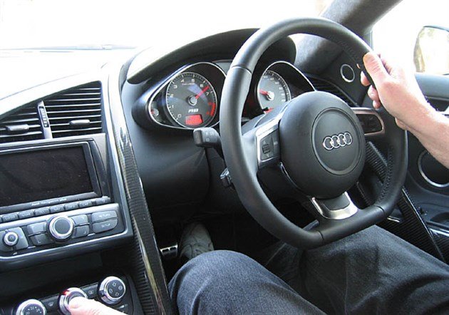 Audi R8 Steering Wheel 700