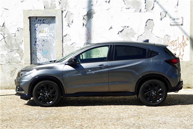 Honda HR-V Sport Side Peeling Stucco