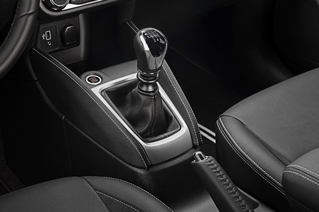 Nissan Micra 2019 Gearlever And Handbrake