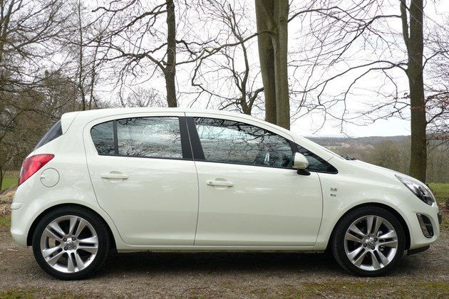 Vauxhall Corsa D 1.4SE 2011 Side 700