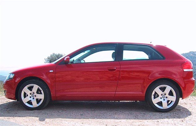 Audi A3 03 T Side 700