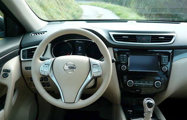 Nissan X-Trail 2015 Dash (3)